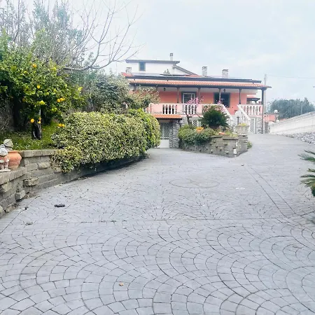 Ennio Villa *